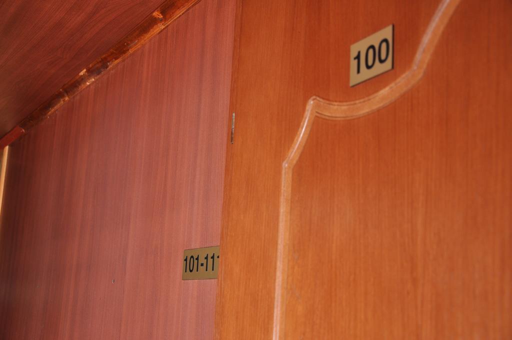 Hotel Brod Panini Wełes Zewnętrze zdjęcie