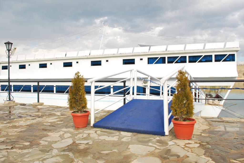 Hotel Brod Panini Wełes Zewnętrze zdjęcie